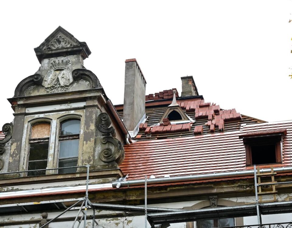 rejestr zabytków pałac targoszyn dach w remoncie